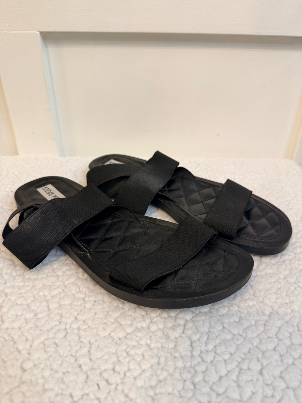 💫4/$25 • Steve Madden Women's Rafa Flat Sandal